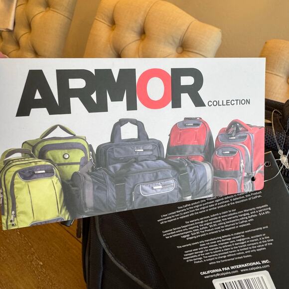 CALPAK NWT Magno Armor Laptop Bag Briefcase Padded Pockets Adjustable Strap - Picture 5 of 13